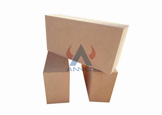 OEM Thin Corundum Mullite Fire Clay Brick Isolasi Tahan Api Firebrick