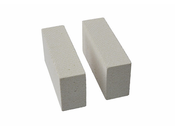 Refraktori Tinggi 1580C 1770C Bata Tahan Api Putih Ringan Isolasi Mullite Firebrick