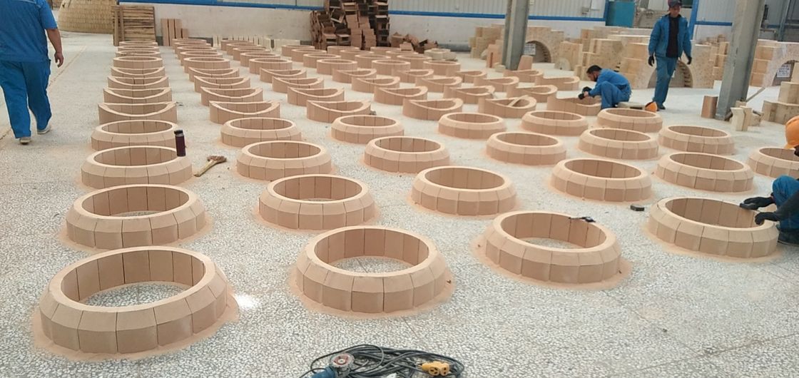 Bentuk Khusus High Alumina Preassebly Brick Resist 1350 ℃ Yang Digunakan Untuk Lapisan Saftey Sendok Baja